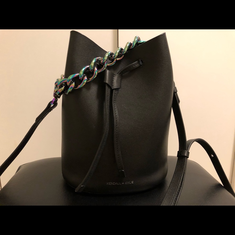 KENDAL + KYLIE ladie mini bucket bag